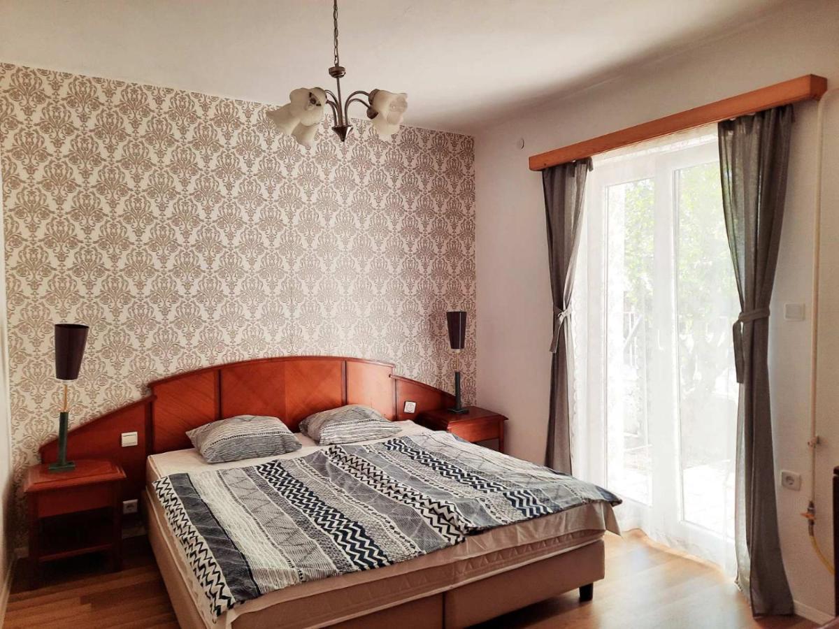 באלאטונסארסו Central Room מראה חיצוני תמונה